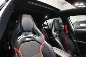 Mercedes A45 AMG bild 13