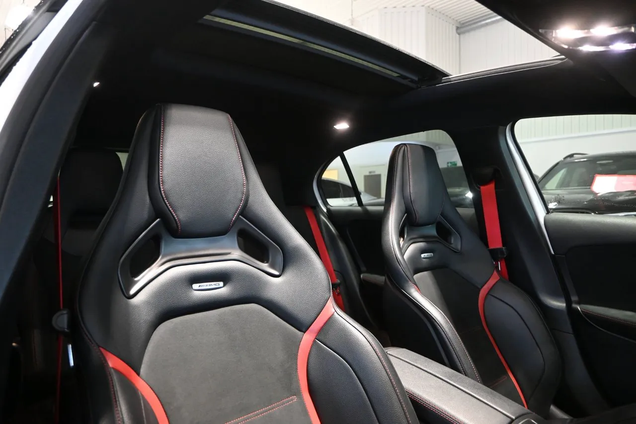 Mercedes A45 AMG bild 13