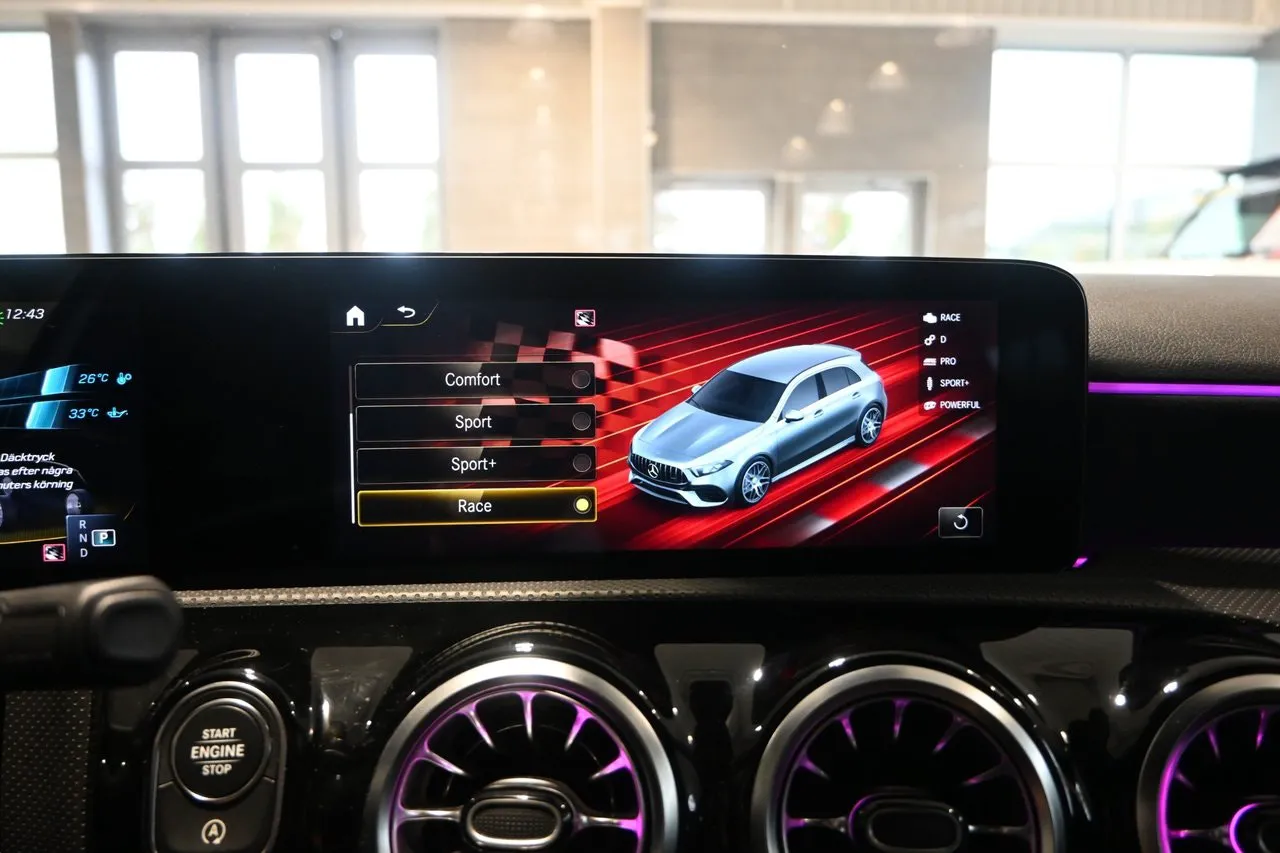 Mercedes A45 AMG bild 24