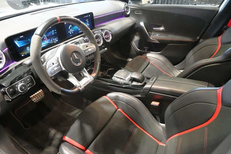 Mercedes A45 AMG bild 8