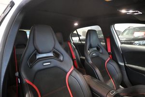 Mercedes A45 AMG bild 14