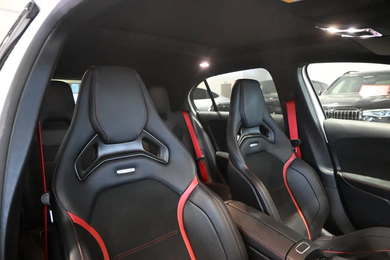 Mercedes A45 AMG bild 14