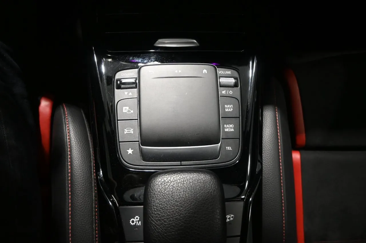 Mercedes A45 AMG bild 29