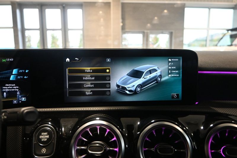 Mercedes A45 AMG bild 23