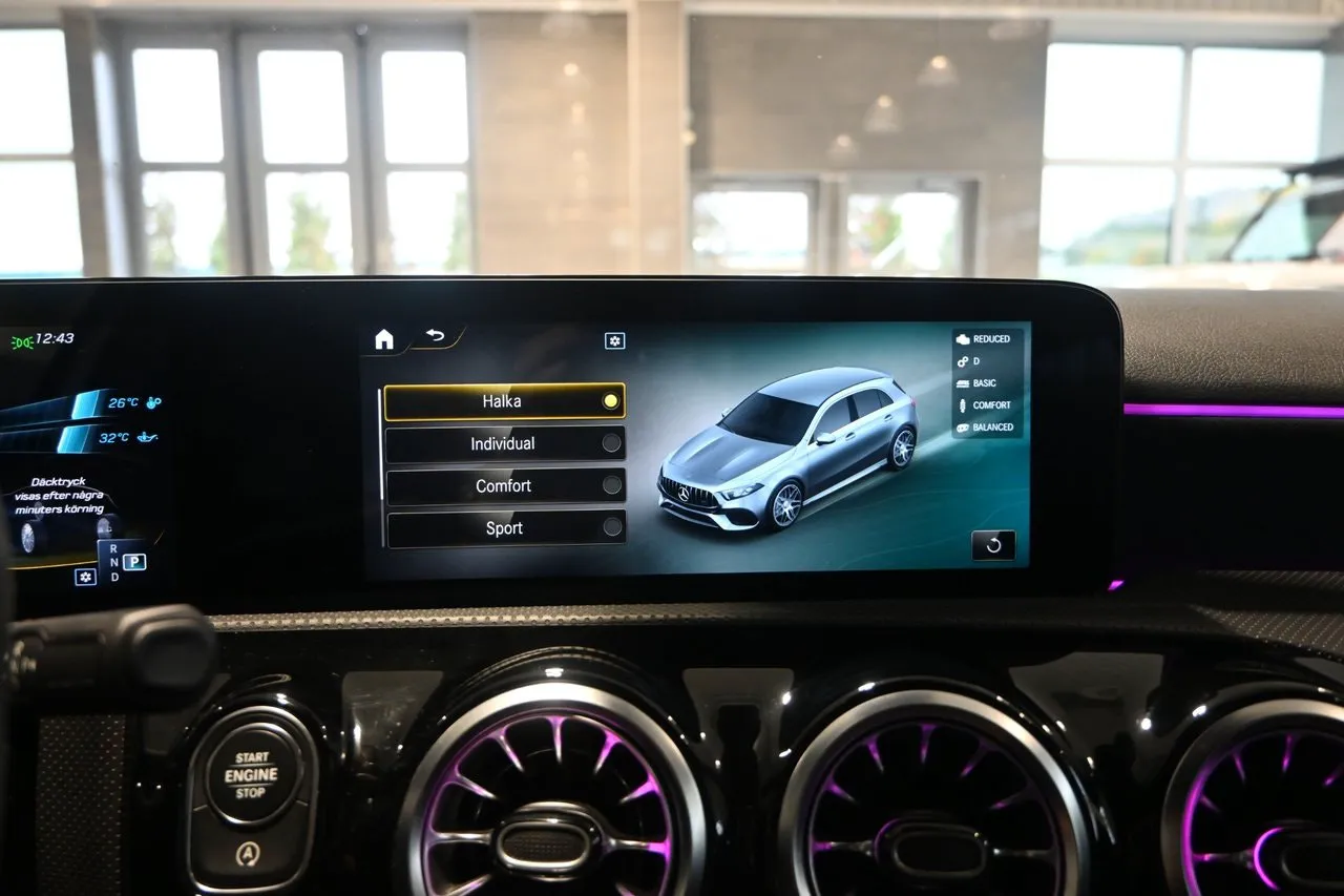 Mercedes A45 AMG bild 23
