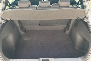 Lexus LBX bild 15