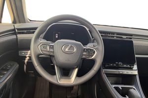 Lexus LBX bild 14