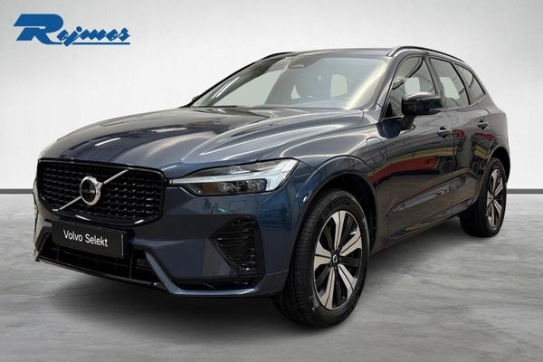 Volvo XC60 T6 Plus Dark Edition - 2025