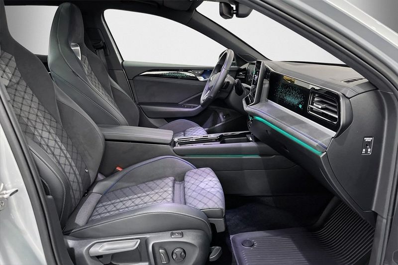 Volkswagen Passat bild 8