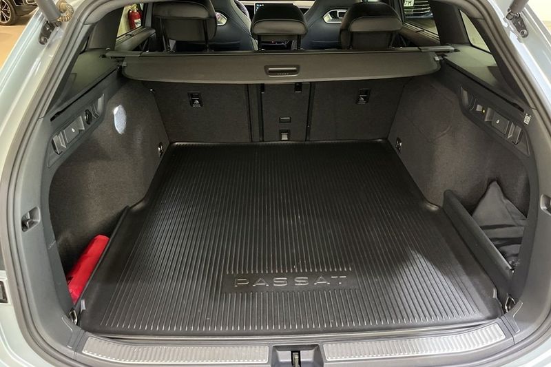 Volkswagen Passat bild 6