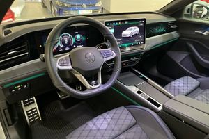 Volkswagen Passat bild 12