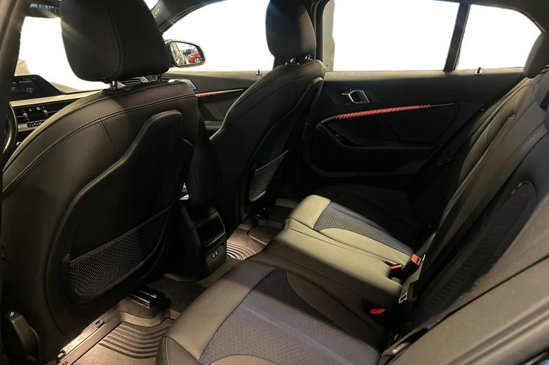 BMW 118 bild 12