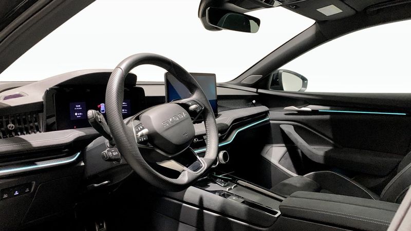 Skoda Superb bild 7