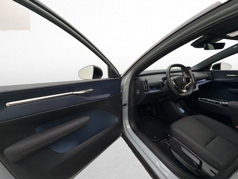 Volvo EX30 bild 10