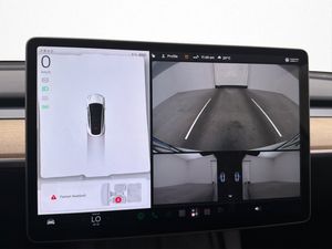 Tesla Model Y bild 15