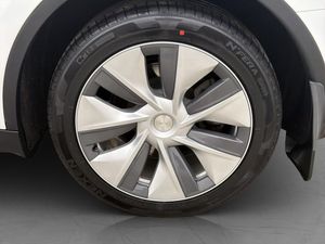 Tesla Model Y bild 30