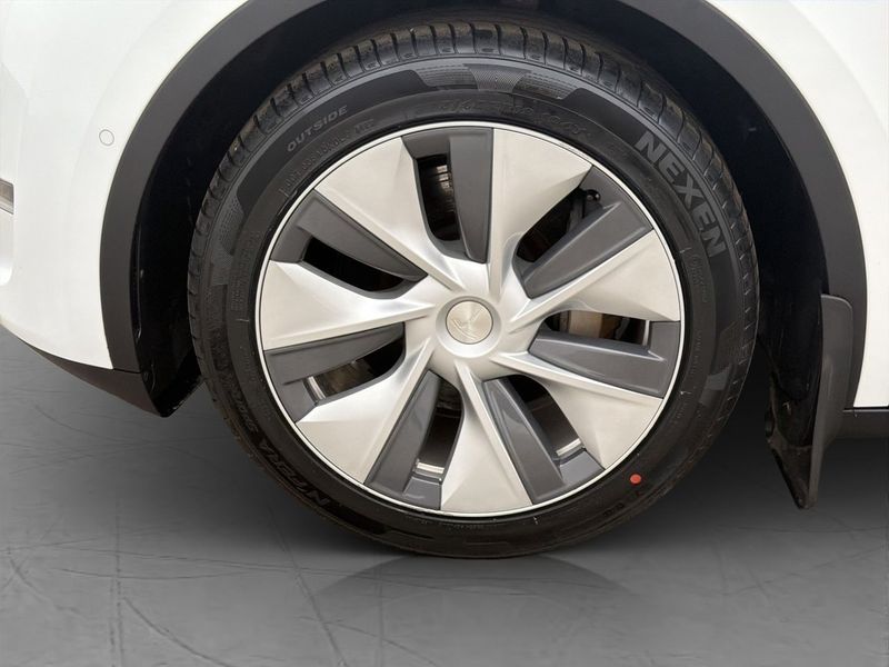 Tesla Model Y bild 31