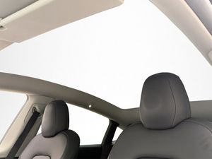Tesla Model Y bild 12