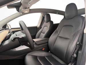 Tesla Model Y bild 11