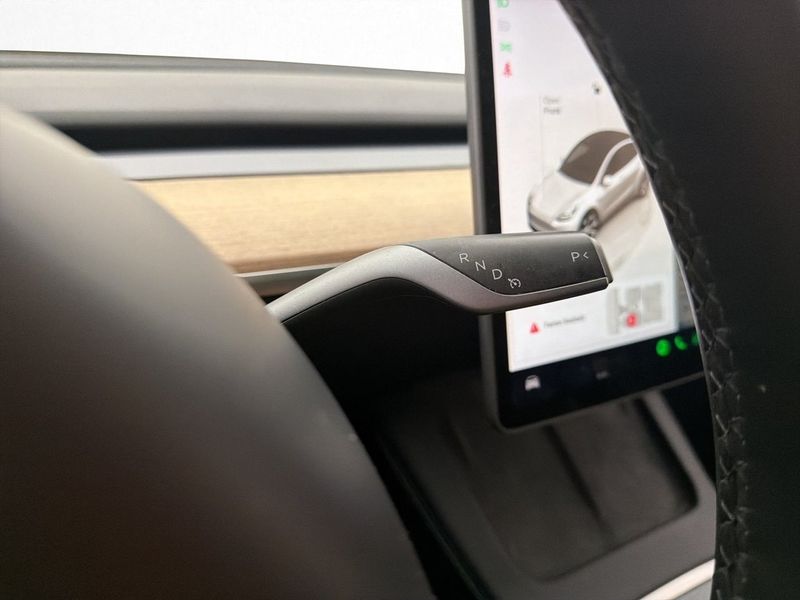 Tesla Model Y bild 34