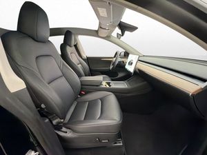 Tesla Model Y bild 23