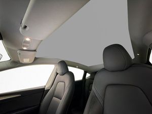 Tesla Model Y bild 13