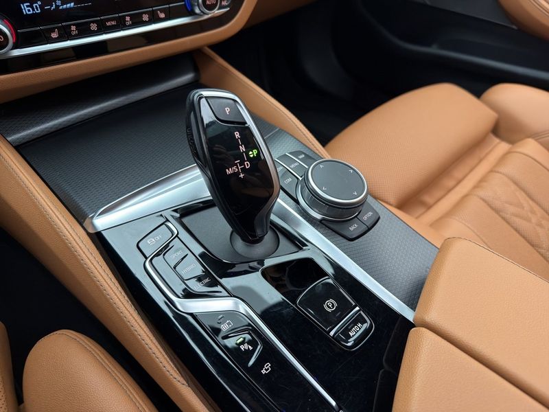 BMW 530 bild 32