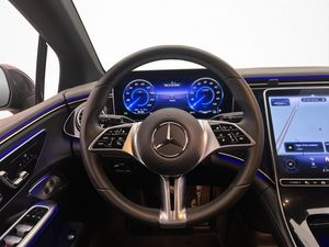 Mercedes EQE300 bild 17