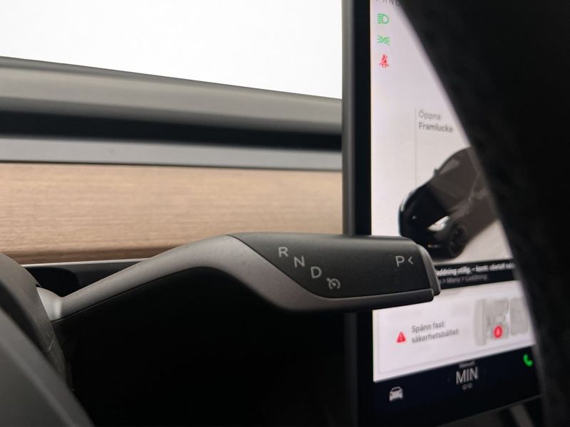 Tesla Model Y bild 17