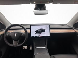 Tesla Model Y bild 13