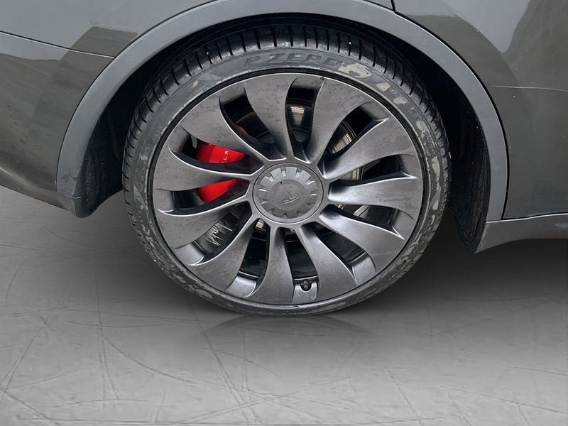 Tesla Model Y bild 31