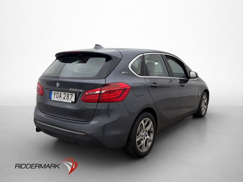 BMW 225 bild 8
