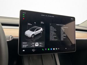 Tesla Model Y bild 25