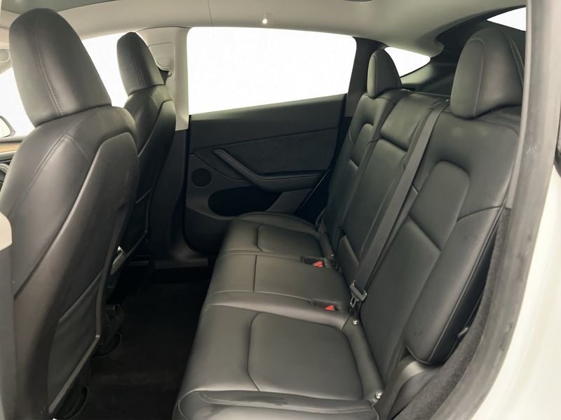 Tesla Model Y bild 29