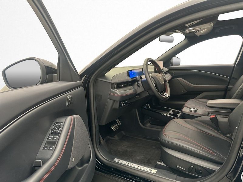 Ford Mustang Mach-E bild 11