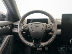 Ford Mustang Mach-E bild 16