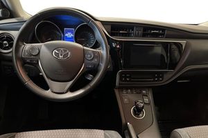 Toyota Auris bild 8