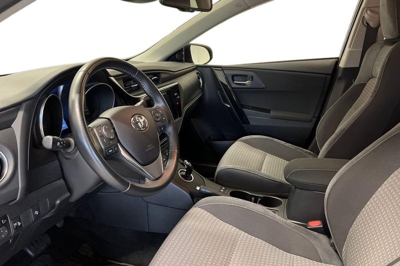 Toyota Auris bild 12