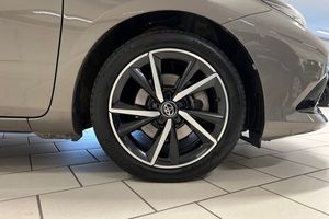 Toyota Auris bild 15