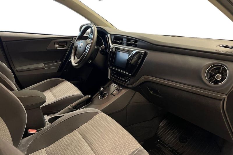 Toyota Auris bild 6