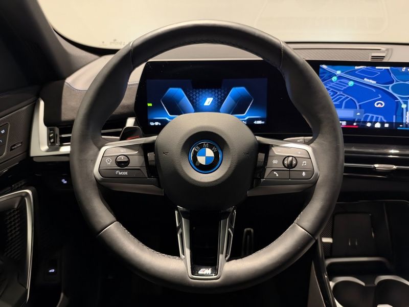 BMW iX1 bild 14