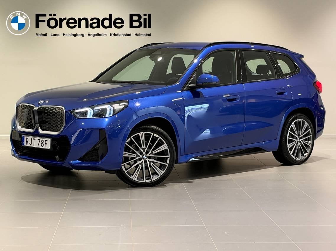 BMW iX1