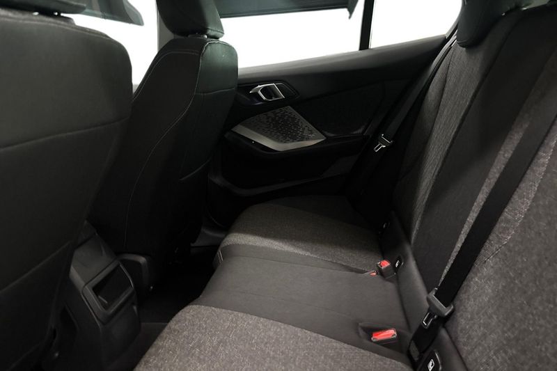 BMW 120 bild 11