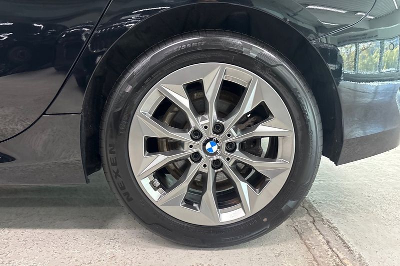 BMW 120 bild 15