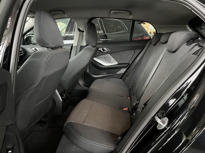 BMW 120 bild 11
