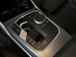 BMW 330 bild 8
