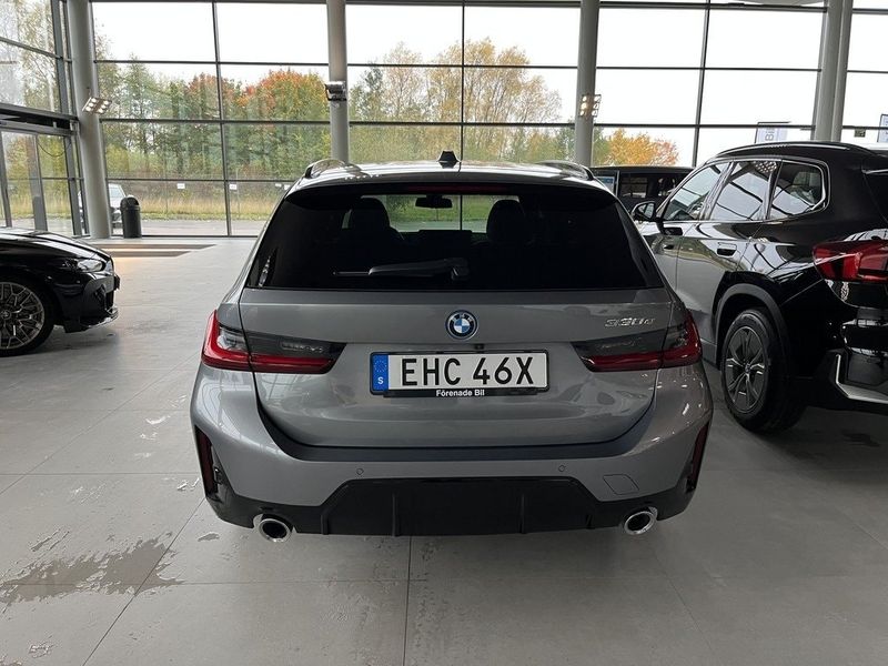 BMW 330 bild 12