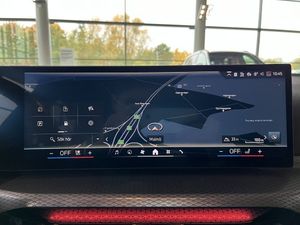 BMW 330 bild 10