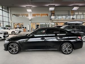 BMW 330 bild 3