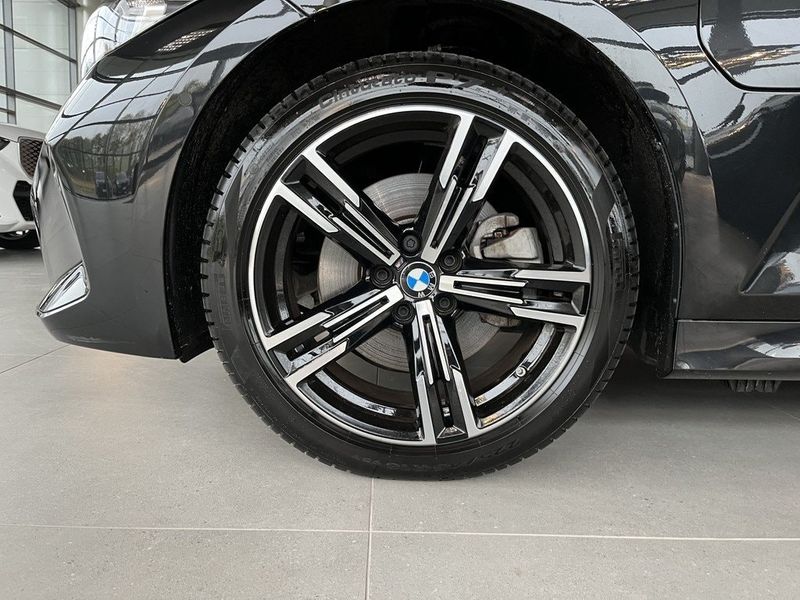 BMW 330 bild 4
